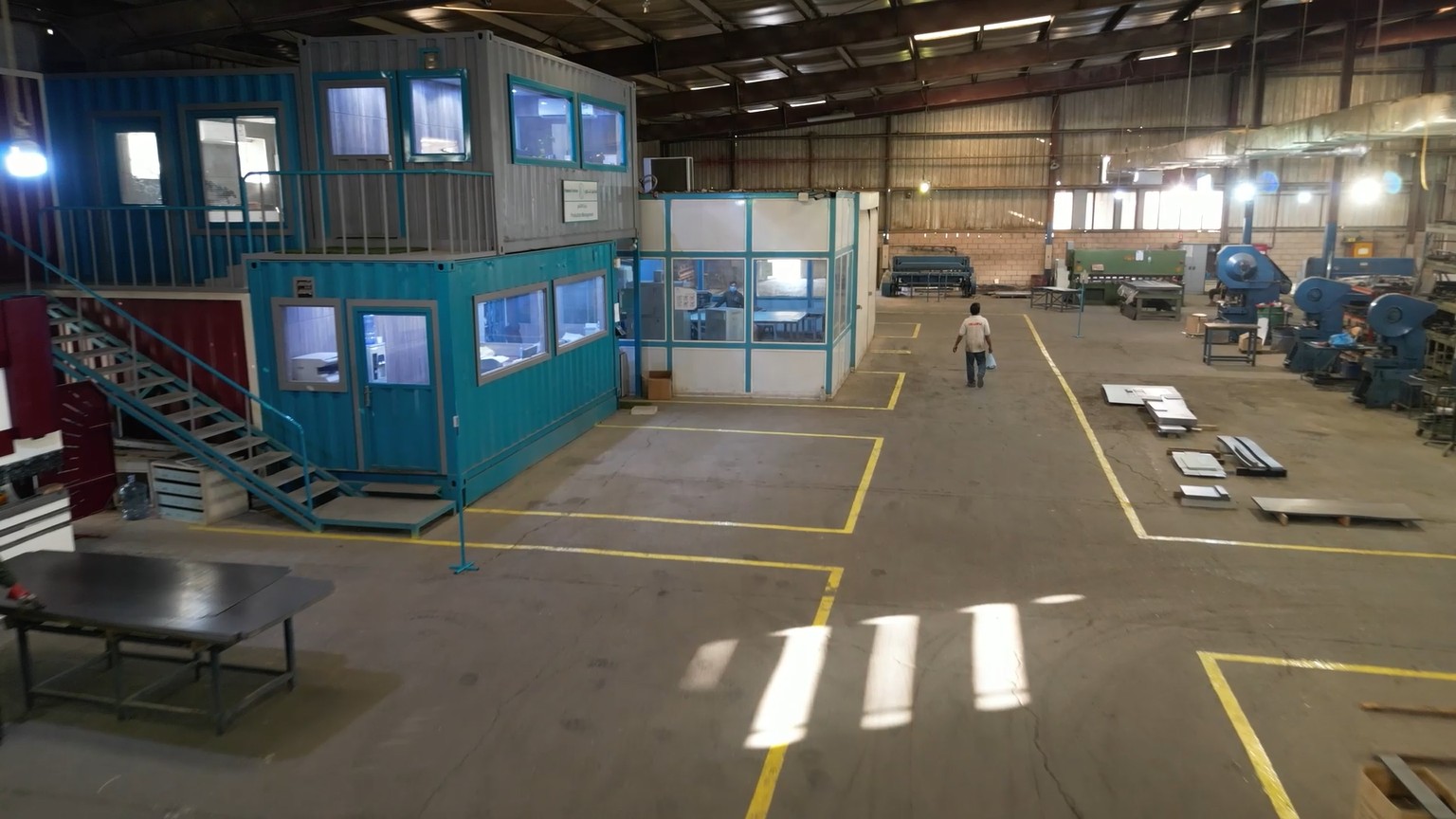 مصنع خلدون للأثاث المعدني