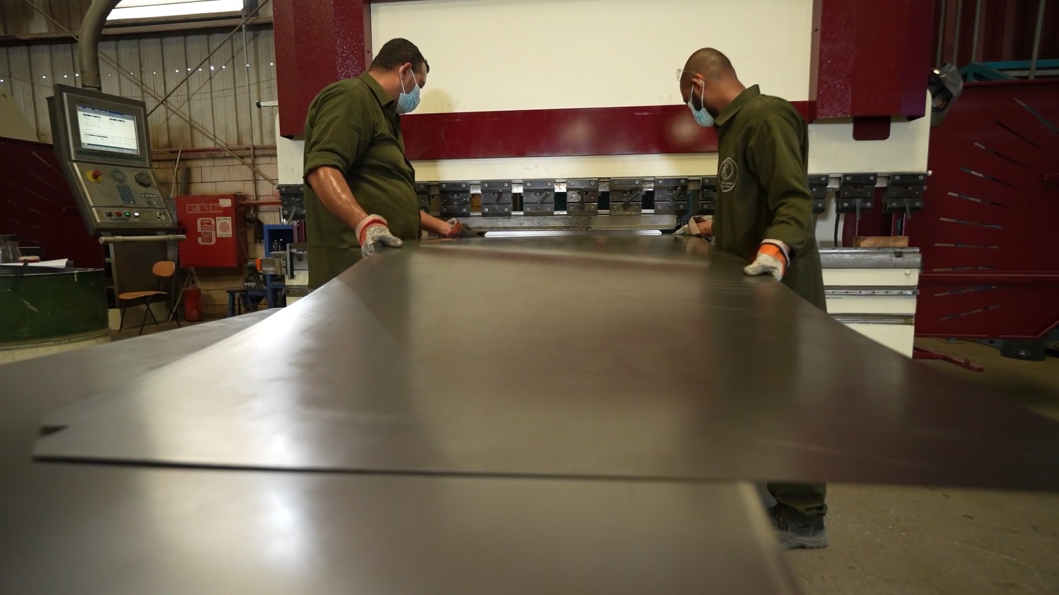 المصنوعات المعدنية